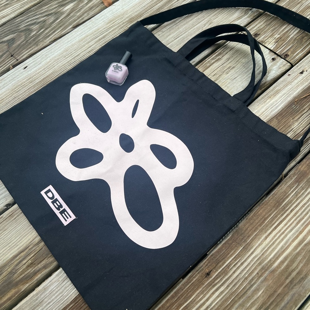 R.A.D. One Global DBE Daniel Brandon Exclusive Tote Bag & Fingernail Polish